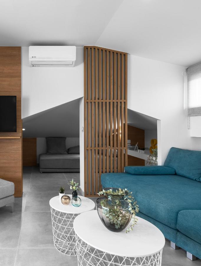 Pola'S Loft Apartment Иерисос Екстериор снимка
