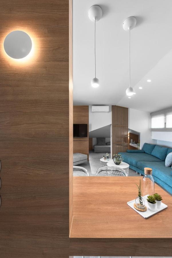Pola'S Loft Apartment Иерисос Екстериор снимка